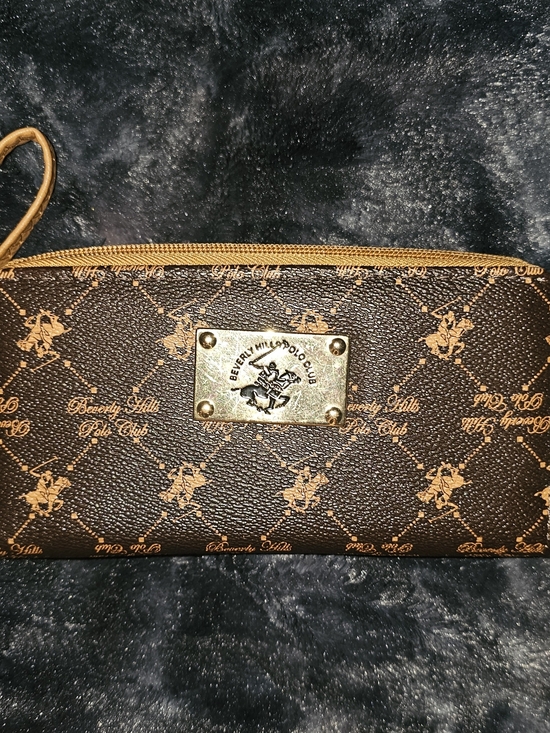 Beverly Hills Polo Club Handbags - Beverly Hills Polo Club Brown Logo Wristlet NWOT